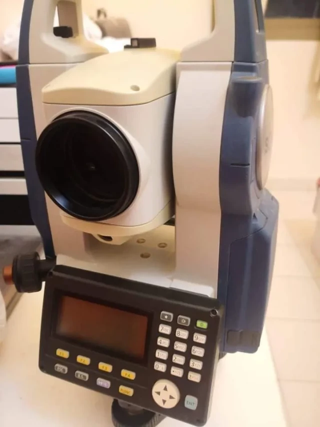 Sokkia CX-105 Total Station