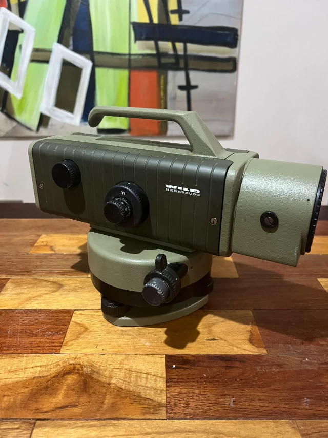 Used surveying equipment for sale - Topotrade