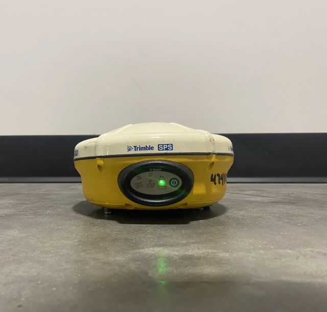 TRIMBLE SPS881